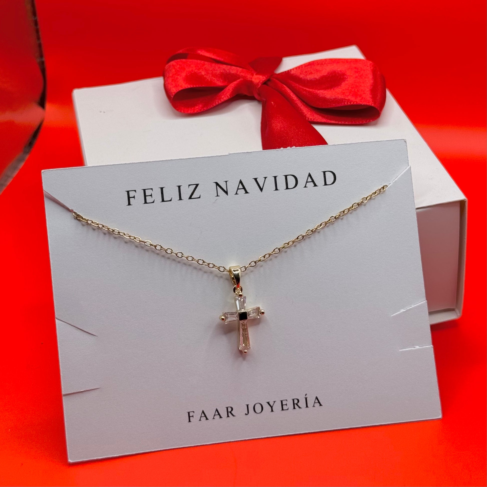Collar Cruz Brillante