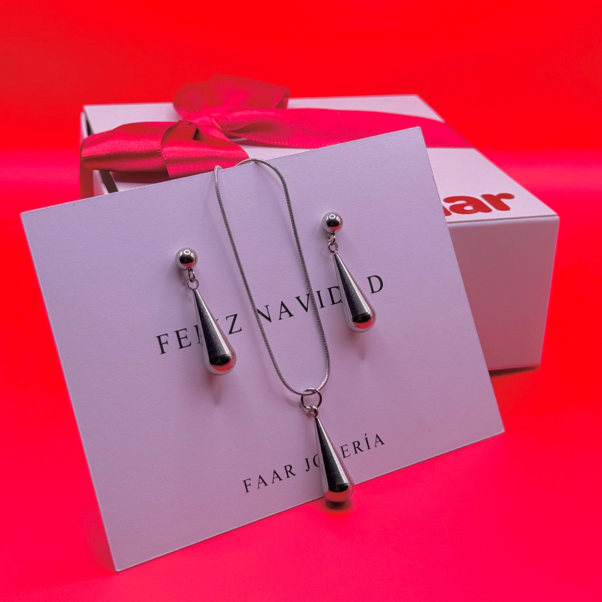 Conjunto Gota Plateada