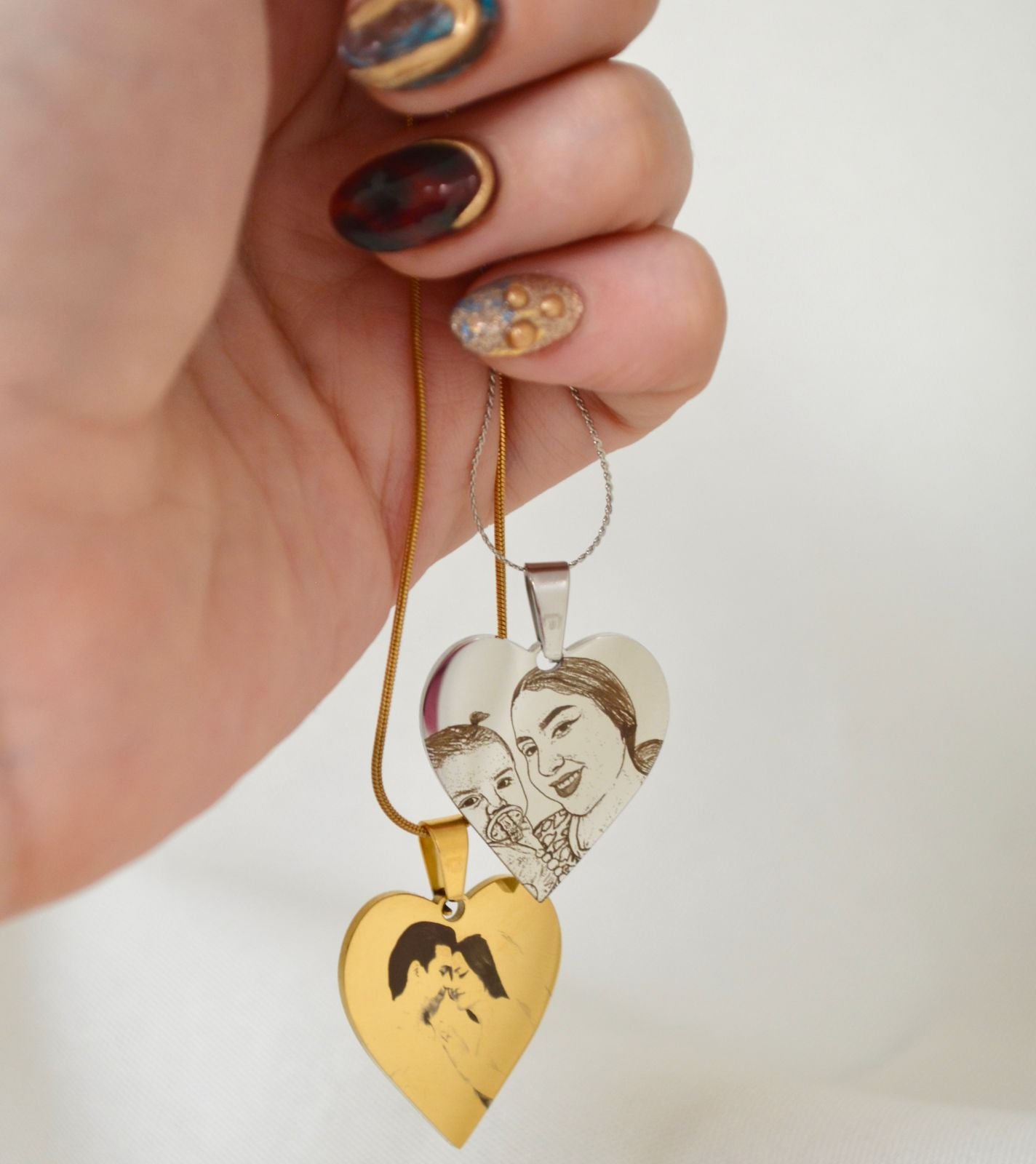 Collar Retrato Corazón Dorado