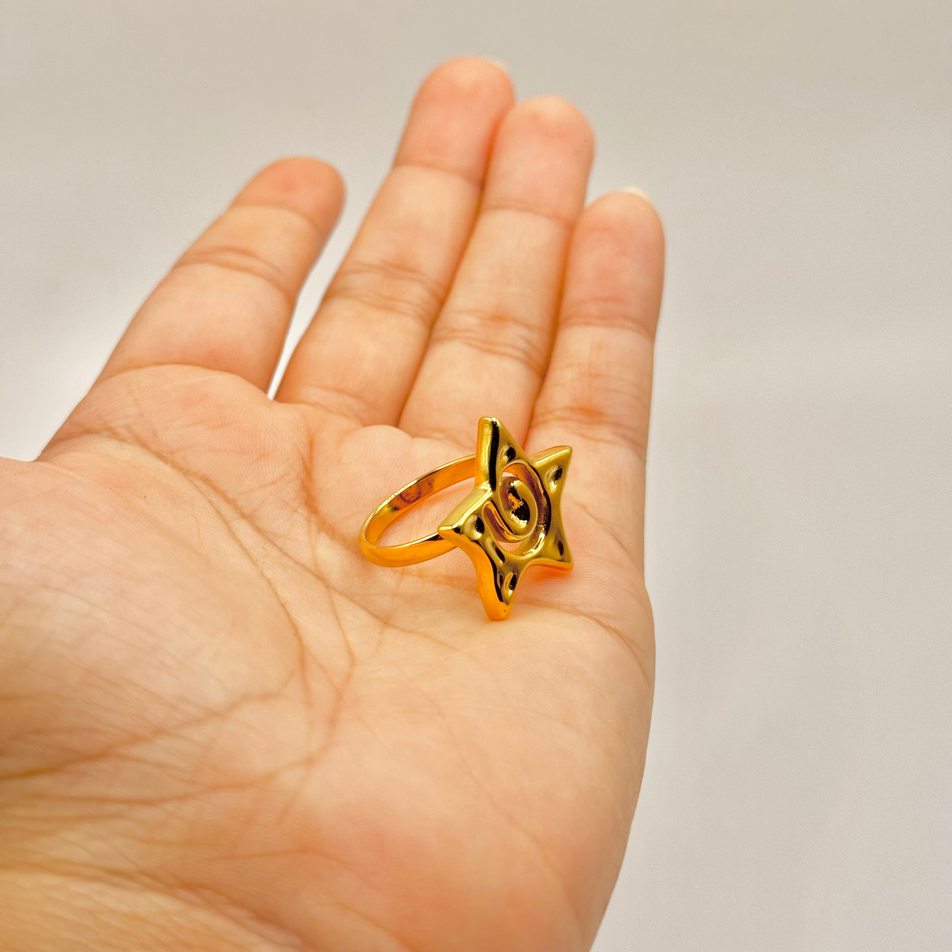 Anillo Estrella Relieve