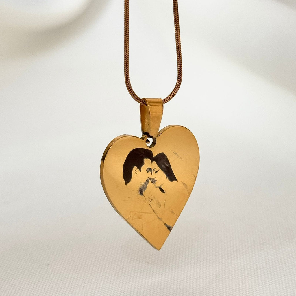 Collar Retrato Corazón Dorado