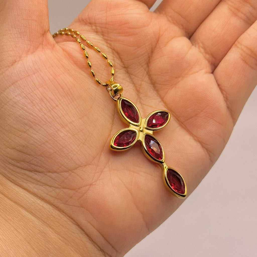 Collar Cruz Coral Rojo