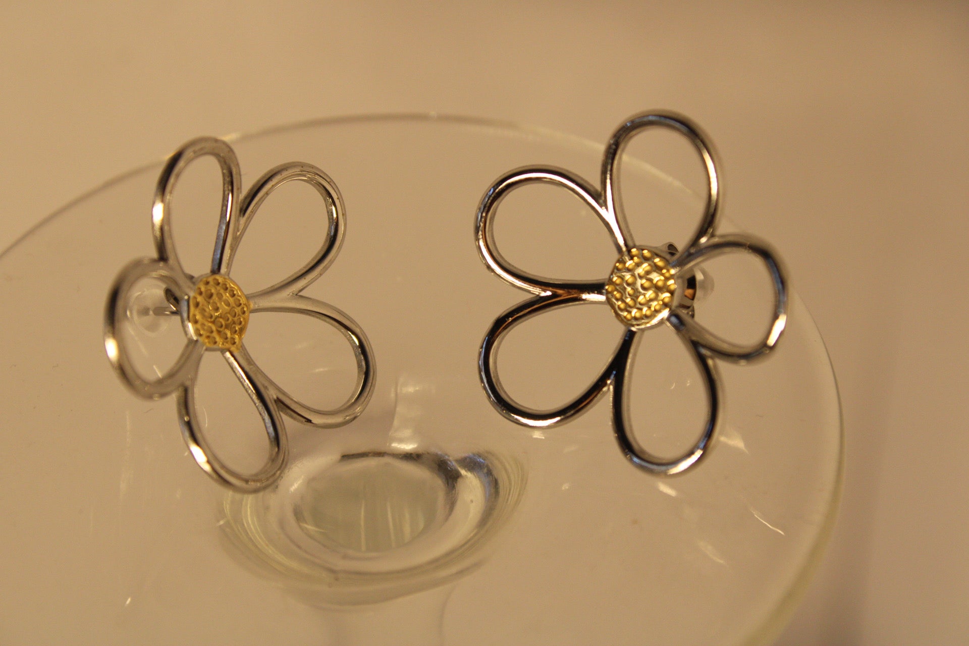 Aretes Pétalo y Sol