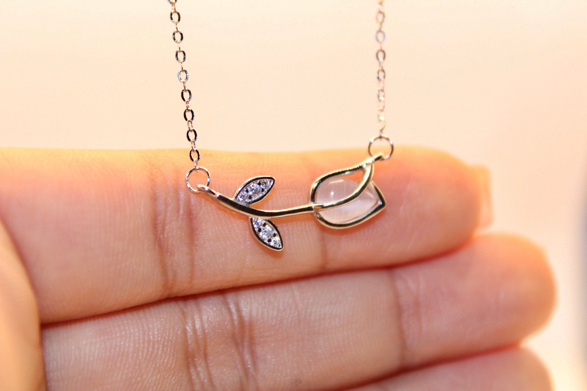 Collar Tulipan Horizonte (Plata 925)